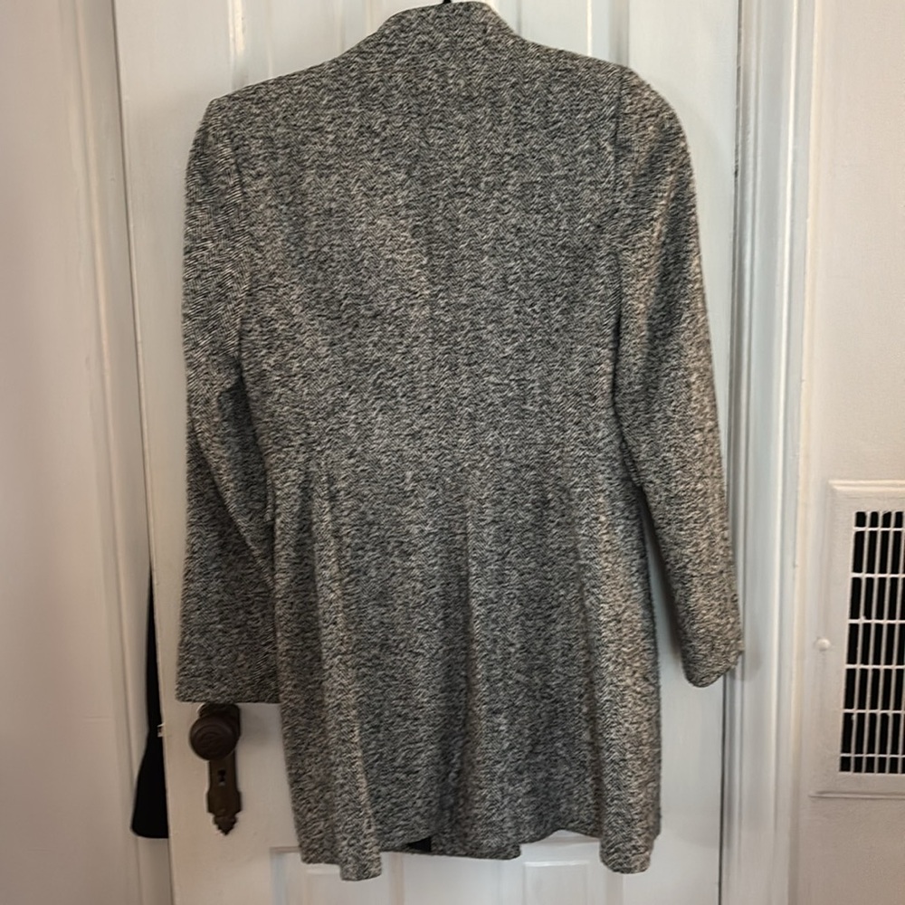 Zara Jacket - Picture 2 of 4